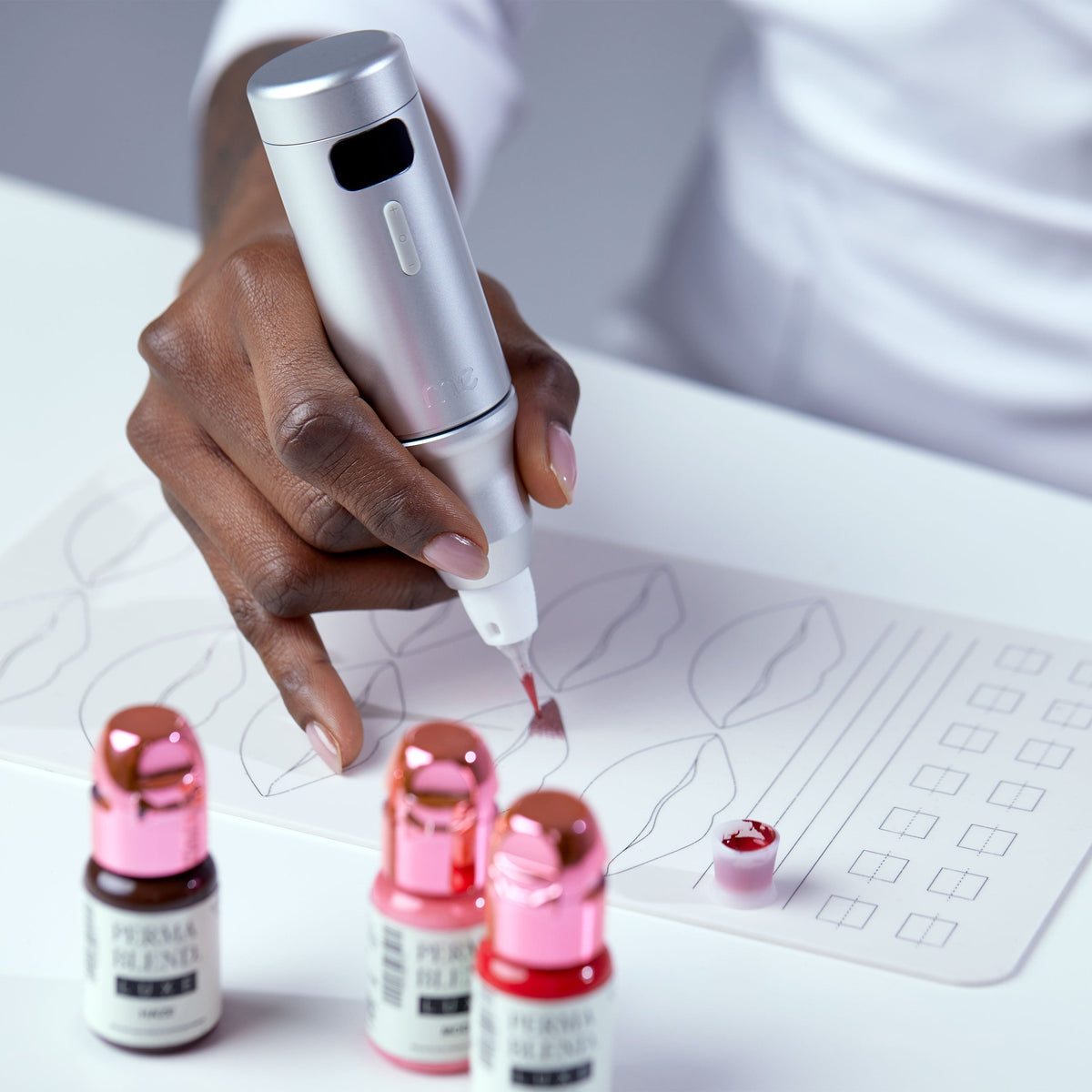 A Hand That Is Too Light or Too Heavy in Permanent Makeup — How to Find the Right Balance
